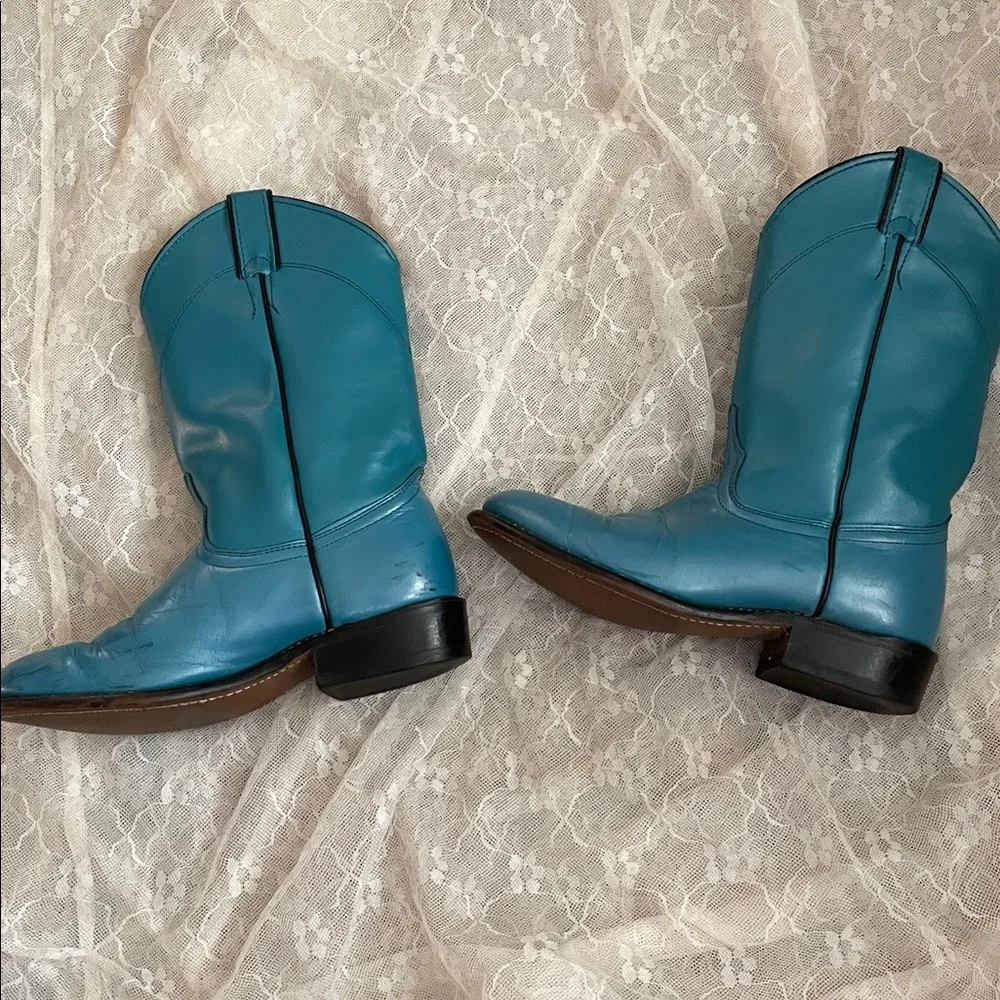 Laredo Cream Leather Cowboy Boots - Picture 8 of 8